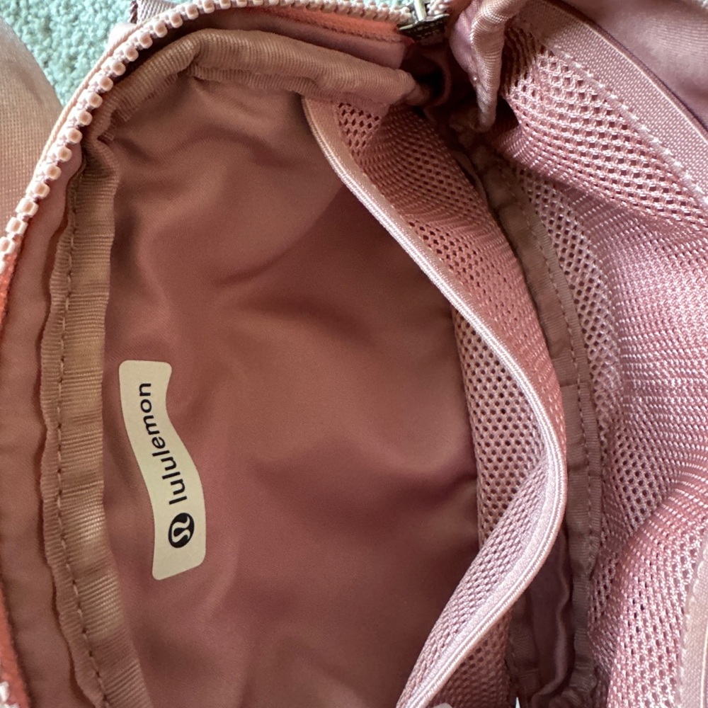 lululemon athletica Pink Crossbody Sling Bag/Fannypack - Picture 6 of 6